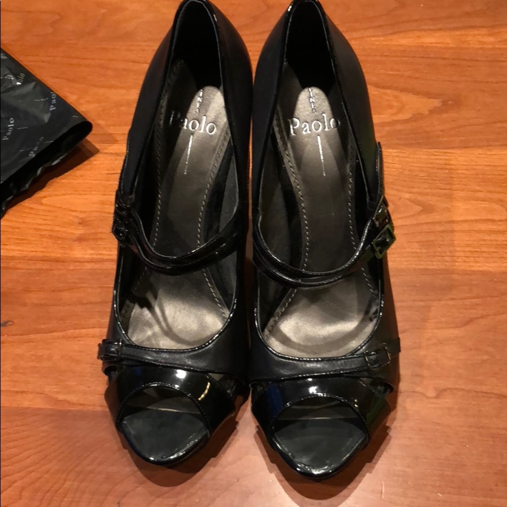 Linea Paolo Janera heels blck strappy size 11(10?)